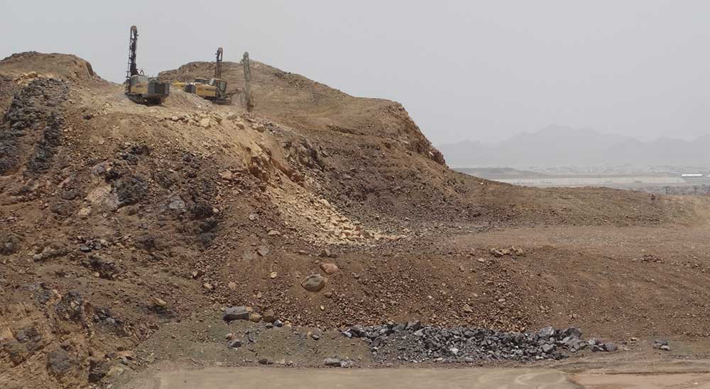 Al Mardoof earthworks machinery in Madinah
